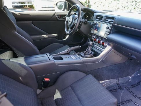Used 2023 Toyota GR86 RWD image 16