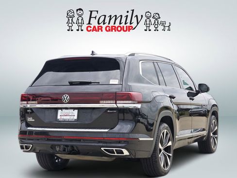Used 2024 Volkswagen Atlas SEL Premium R-Line AWD/4WD image 4