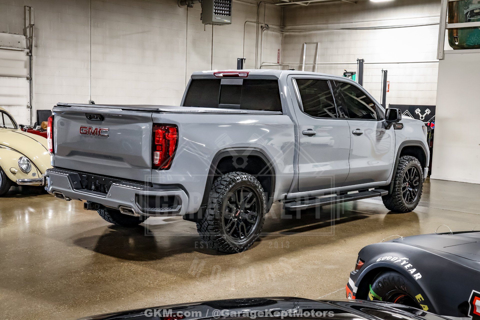Used 2024 GMC Sierra 1500 Elevation w/ Elevation Premium Package AWD/4WD image 10