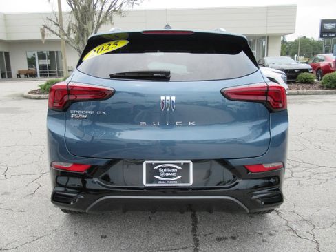 Used 2025 Buick Encore GX Sport Touring w/ Experience Buick Package FWD image 6