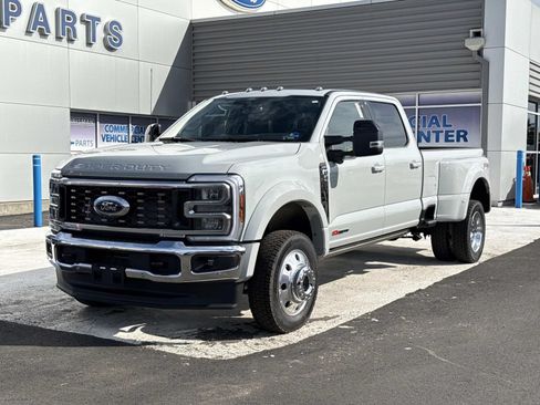 New 2026 Ford F450 Lariat w/ Lariat Ultimate Package AWD/4WD image 7