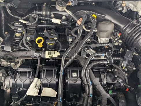 Used 2020 Ford Edge Titanium FWD image 10