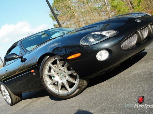 Used 2003 Jaguar XK8 Convertible image 8