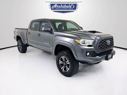 Used 2018 Toyota Tacoma TRD Sport AWD/4WD image 1