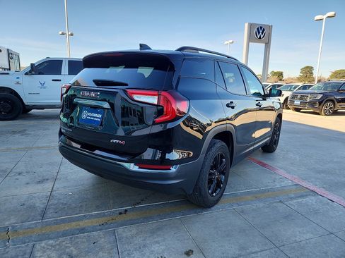 Used 2023 GMC Terrain AT4 image 7