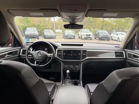 Used 2018 Volkswagen Atlas SE image 19