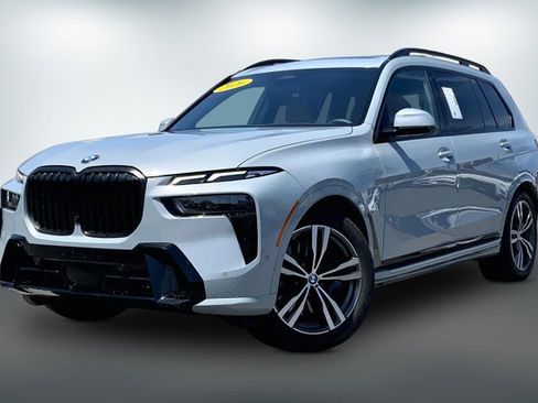 Used 2026 BMW X7 xDrive40i AWD/4WD image 12