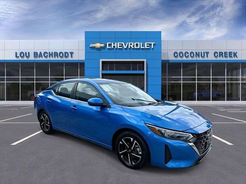 Used 2024 Nissan Sentra SV FWD image 2