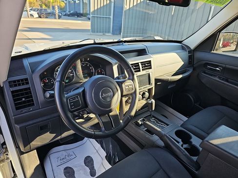 Used 2012 Jeep Liberty Sport w/ Popular Equipment Group image 20