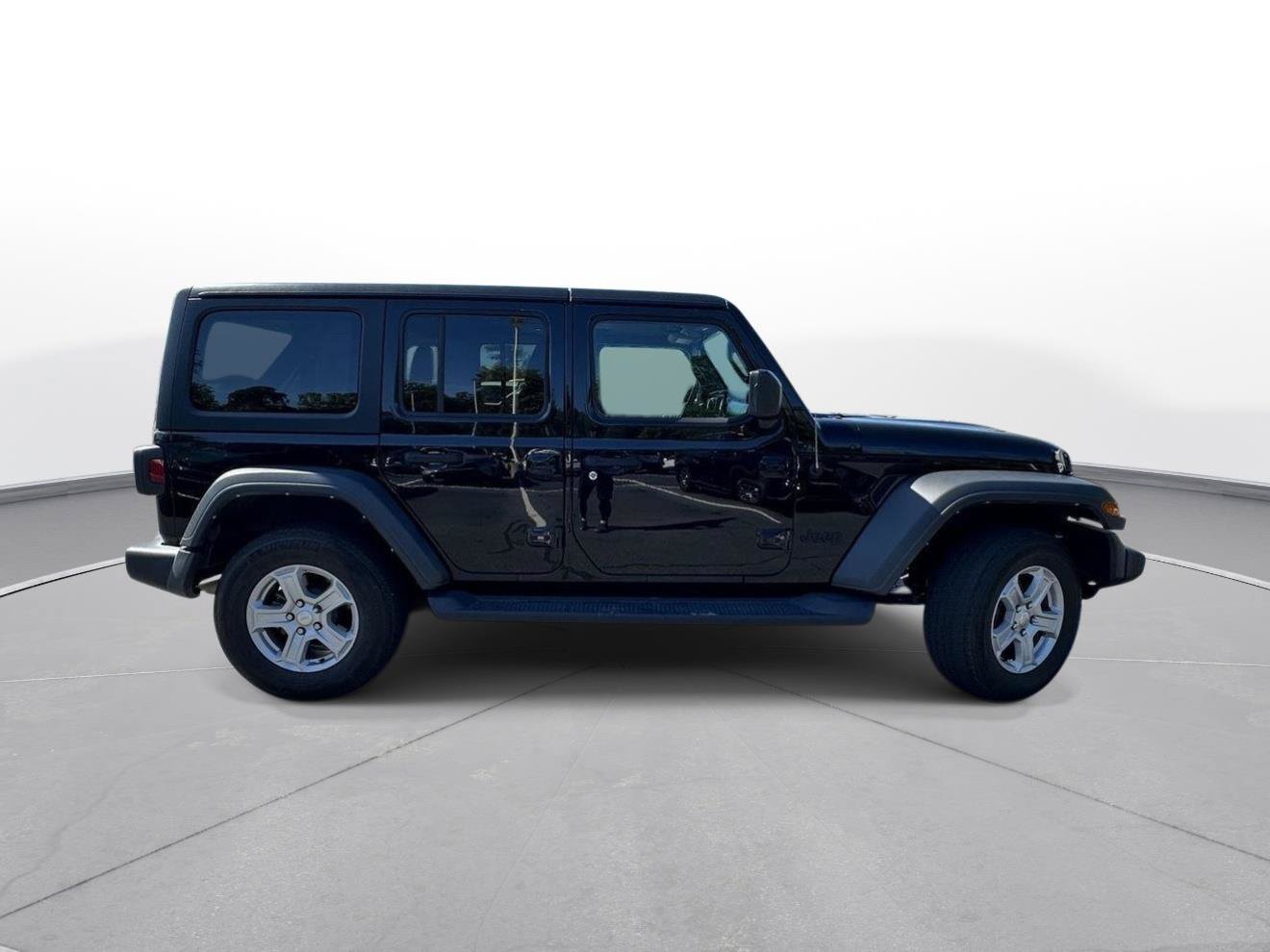 Used 2021 Jeep Wrangler Unlimited Sport AWD/4WD image 5