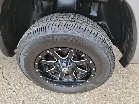 Used 2019 RAM 1500 Limited AWD/4WD image 12