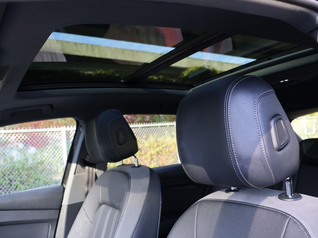 Used 2022 Audi Q4 e-tron Premium Plus AWD/4WD image 20