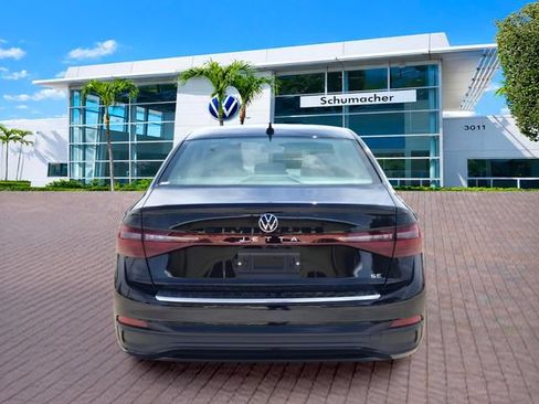 New 2026 Volkswagen Jetta SE FWD image 6