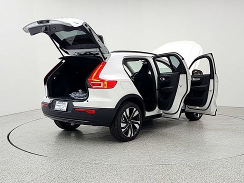 New 2026 Volvo XC40 B5 Plus w/ Climate Package AWD/4WD image 11