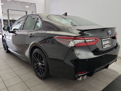 Used 2024 Toyota Camry XSE w/ Navigation Package FWD image 4