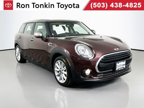 Used 2016 MINI Cooper Clubman FWD image 1