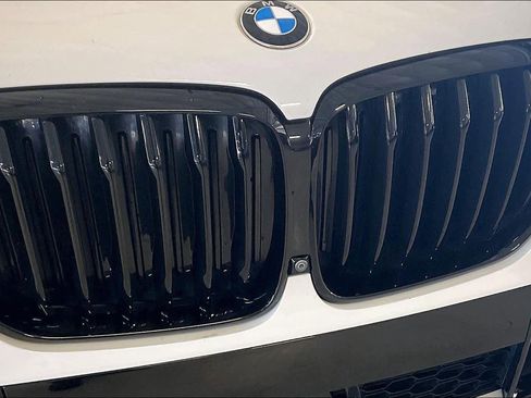 Used 2022 BMW X5 M50i w/ Executive Package image 31