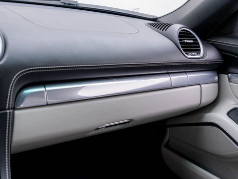 Used 2018 Porsche 718 Boxster GTS image 27