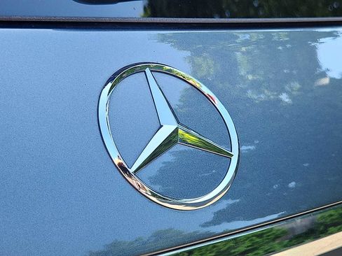 Used 2025 Mercedes-Benz GLE 450e 4MATIC image 29