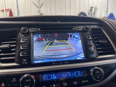 Used 2019 Toyota Highlander Limited w/ Protection Package #3 AWD/4WD image 62