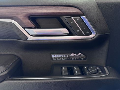 Certified 2023 Chevrolet Silverado 1500 High Country AWD/4WD image 27