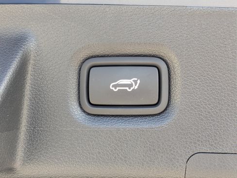 Used 2020 Hyundai Santa Fe SEL FWD image 11