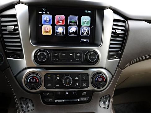 Used 2019 Chevrolet Tahoe LT w/ Luxury Package image 23