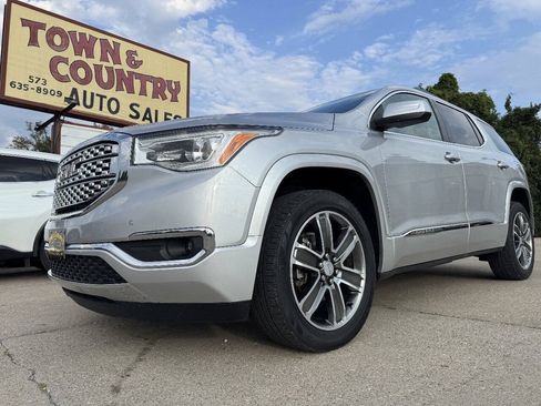 Used 2019 GMC Acadia Denali FWD image 1