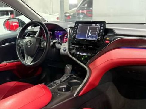 Used 2021 Toyota Camry XSE image 13