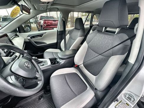 Used 2024 Toyota RAV4 XLE image 20