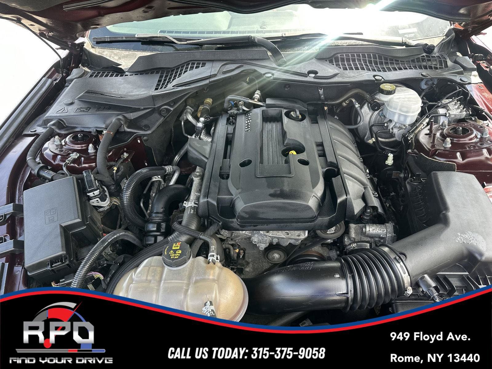 Used 2018 Ford Mustang Coupe RWD image 14