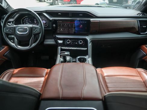 Used 2025 GMC Sierra 1500 Denali Ultimate AWD/4WD image 28