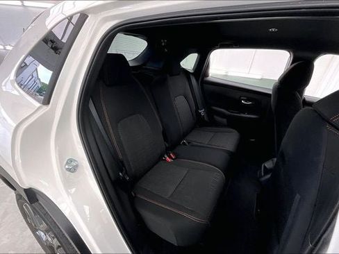 Certified 2025 Honda HR-V Sport image 18