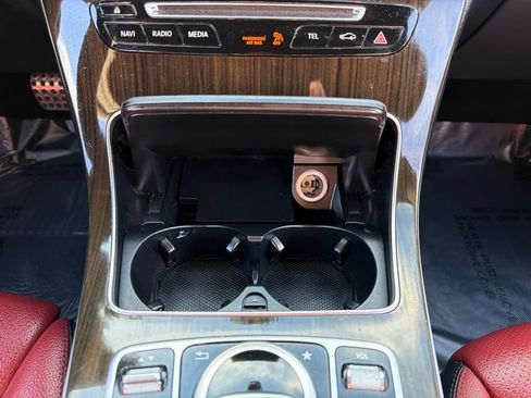 Used 2019 Mercedes-Benz GLC 300 4MATIC Coupe image 22