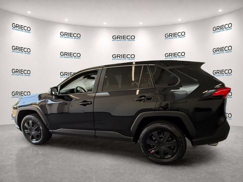 Used 2025 Toyota RAV4 LE FWD image 5