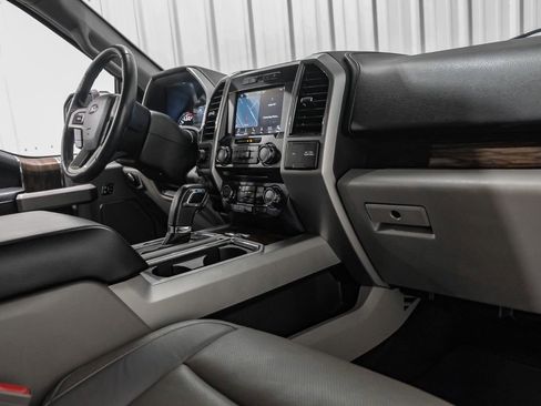 Used 2018 Ford F150 Lariat image 12
