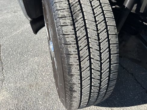 Used 2024 RAM 2500 Big Horn w/ Level 2 Equipment Group image 33