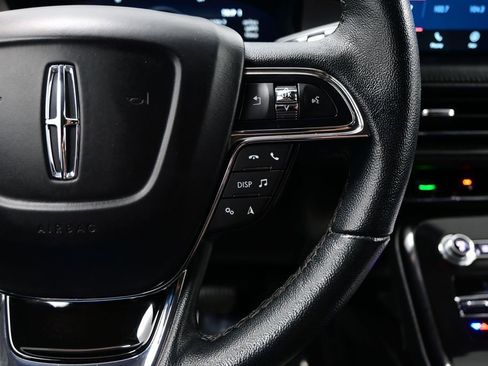 Used 2023 Lincoln Nautilus FWD w/ Premium Package image 16