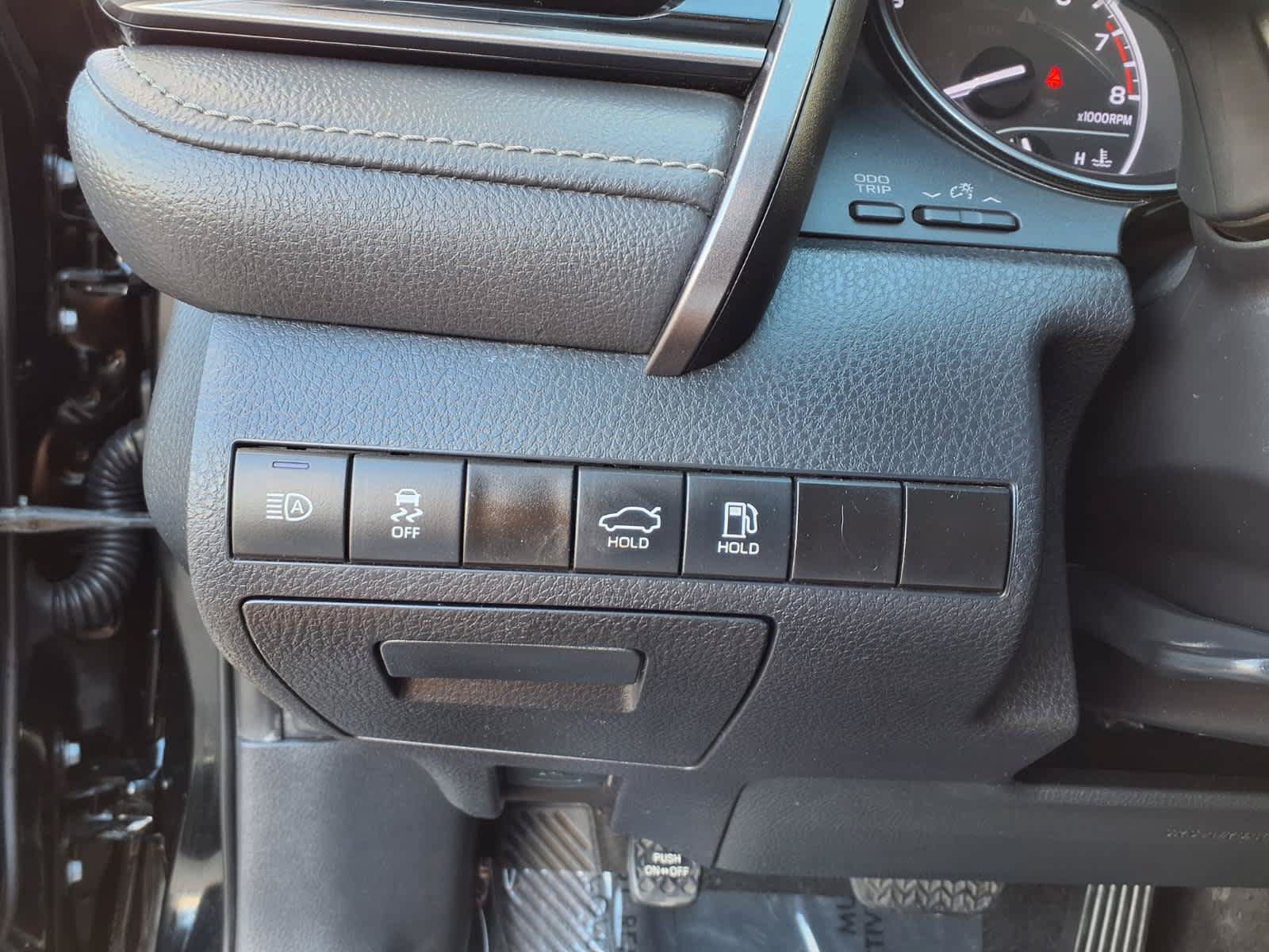 Used 2024 Toyota Camry SE FWD image 17