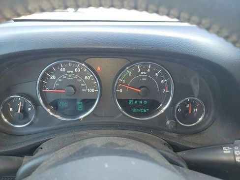 Used 2017 Jeep Wrangler Unlimited Rubicon w/ Dual Top Group AWD/4WD image 16