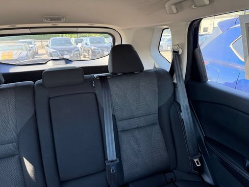 Used 2025 Nissan Rogue SV AWD/4WD image 39