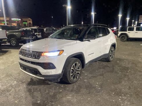 Certified 2022 Jeep Compass Limited image 4