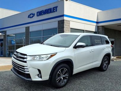 Used 2018 Toyota Highlander LE