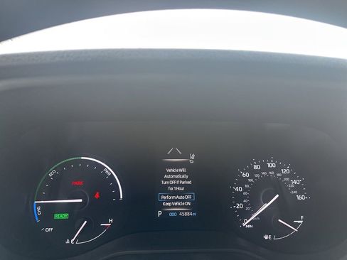 Used 2023 Toyota Sienna LE image 10