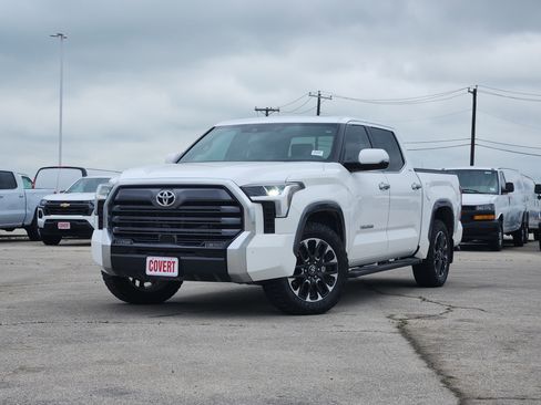 Used 2025 Toyota Tundra Limited w/ Power Package RWD image 1