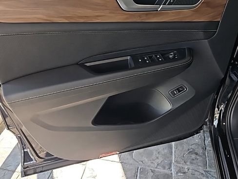 New 2026 Volkswagen Atlas SE image 28