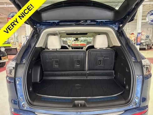 Used 2022 Buick Enclave Avenir w/ Avenir Technology Package AWD/4WD image 31