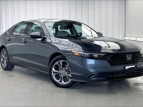 Certified 2024 Honda Accord EX image 35