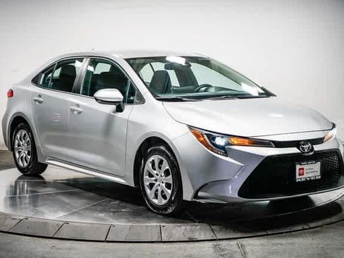 Certified 2021 Toyota Corolla LE image 6
