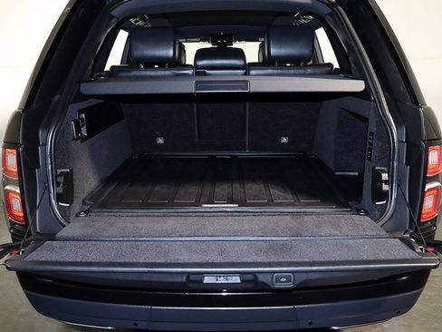 Used 2019 Land Rover Range Rover HSE image 36